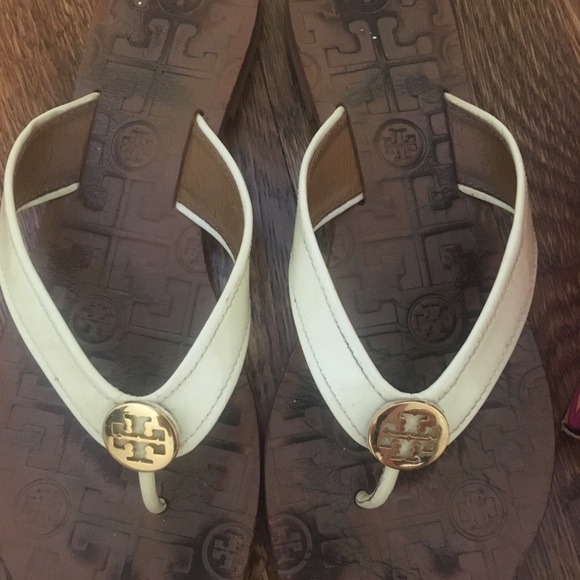 Tory Burch Ivory Patent Leather Thora Sandal 8 - Picture 3 of 8